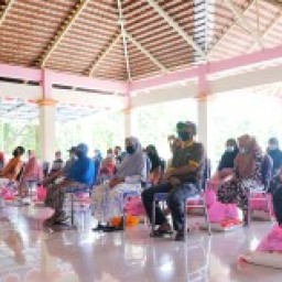 Bansos Tulangan Balongbendo - 11 Oktober 2021.jpg